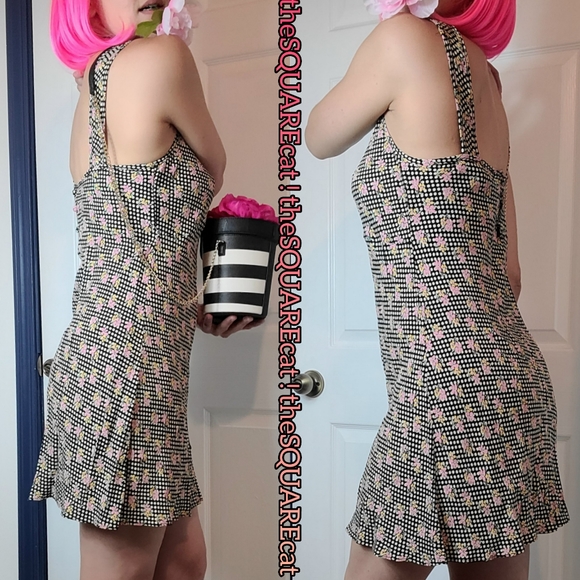 90s 🌺 Betsey Johnson polka dot & floral Sundress! - Picture 3 of 9